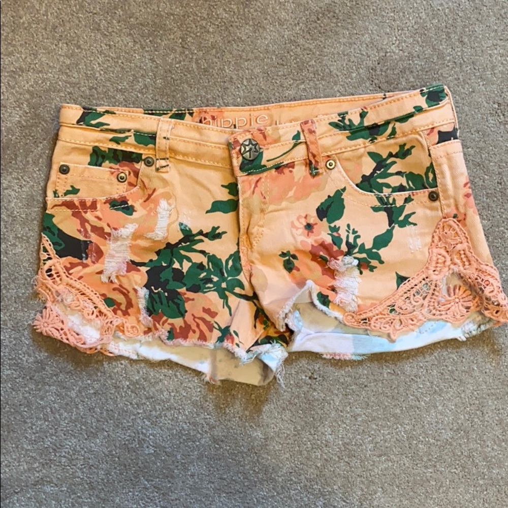Super cute. Jean like material.
